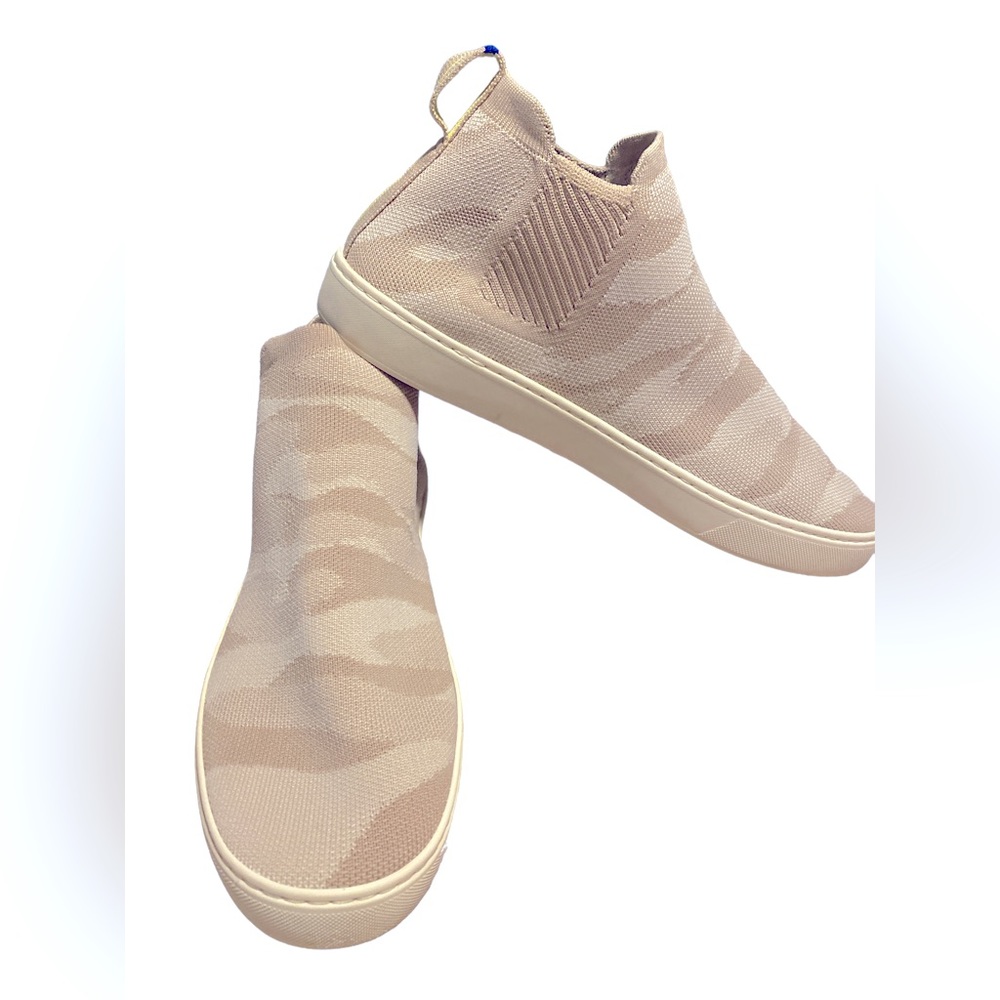 Rothy’s Chelsea Bootie in Cream Camo